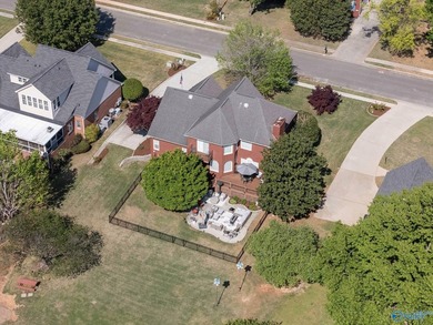 STUNNING LAKE VIEWS! NEW INTERIOR PAINT AND NEW CARPET! This - photo 40