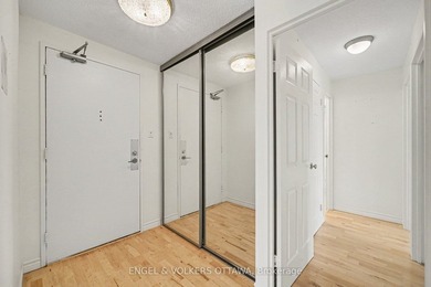 Welcome to this spacious and well-maintained 2-bedroom end-unit - photo 3