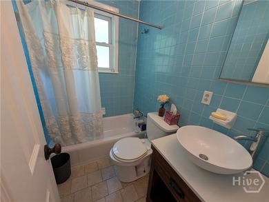 This beautifully updated cottage is the perfect place to call - photo 21
