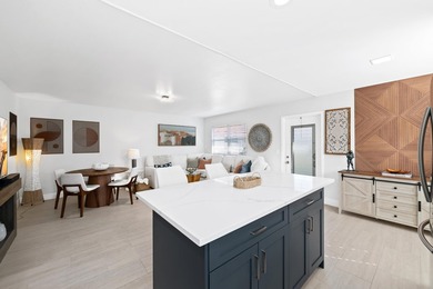 Stunning fully remodeled 2BR/2BA Corner Villa in Kings Point! - photo 22