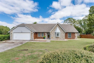 (private lake, pond, creek) Home For Sale in Mustang Oklahoma