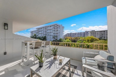 Beautifully remodeled 2-bedroom, 2-bath residence featuring a - photo 14