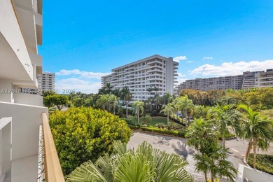 Beautifully remodeled 2-bedroom, 2-bath residence featuring a - photo 17