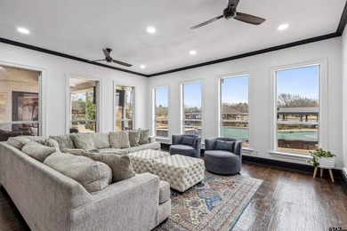 Stunning 5,776 sq.ft. lake-front home on beautifully landscaped - photo 18
