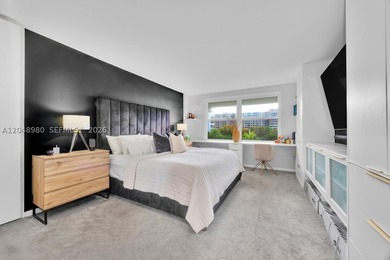 Beautifully remodeled 2-bedroom, 2-bath residence featuring a - photo 19