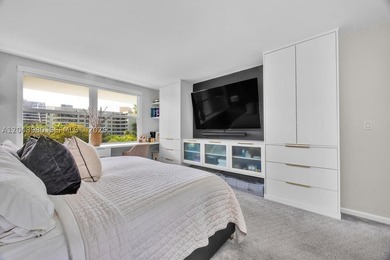 Beautifully remodeled 2-bedroom, 2-bath residence featuring a - photo 20