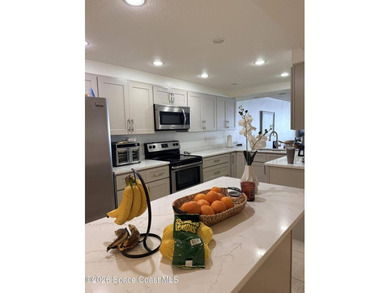 Experience the best of coastal living in this stunning luxury - photo 2