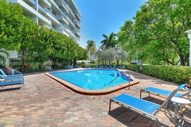 Beautifully remodeled 2-bedroom, 2-bath residence featuring a - photo 40