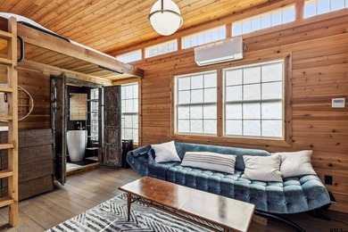 Stunning 5,776 sq.ft. lake-front home on beautifully landscaped - photo 46