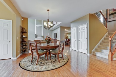 Stunning Home in Hawthorn Woods Country Club. Hardwood Floors - photo 10