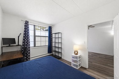 Welcome to this bright and spacious 2-bedroom condominium - photo 10