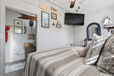 Discover the ultimate Suwannee, FL waterfront retreat with this - photo 22