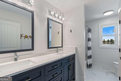 Fully Renovated Lake Home in Gated Community with Resort-Style - photo 30