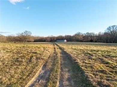 34.73 Acres in the Award-Winning Greenwood School District A - photo 36