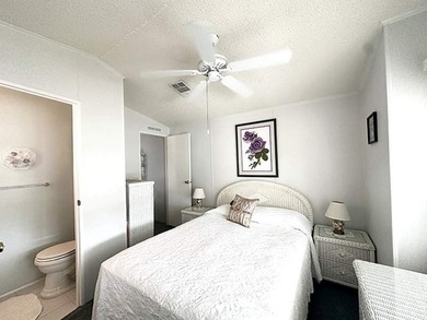 This charming 1212 square feet manufactured home, built in 1997 - photo 8