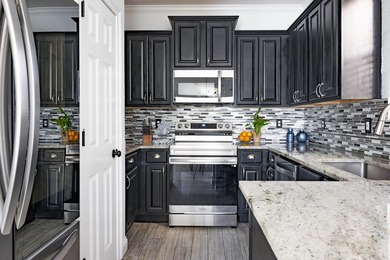 Newly repriced $200,000 below its former asking -- 4555 Village - photo 7