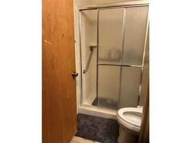 Welcome to Edgemoor Estates in St Petersburg! This property is a - photo 11