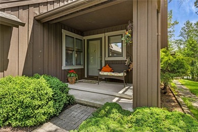 Welcome to 2 Andrews Way, a beautifully maintained retreat - photo 2