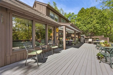 Welcome to 2 Andrews Way, a beautifully maintained retreat - photo 6