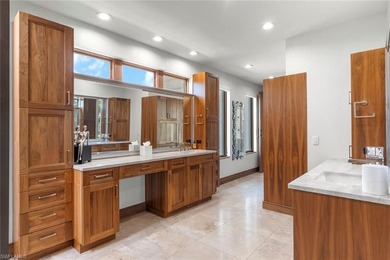 Back on market, buyer did not perform. The perfect location in - photo 24