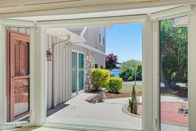 Experience coastal-style living in this expansive 4,000+ sq. ft - photo 25