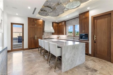 Back on market, buyer did not perform. The perfect location in - photo 38