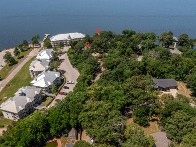 Secluded Lakefront Living on Lake Palestine! - photo 2