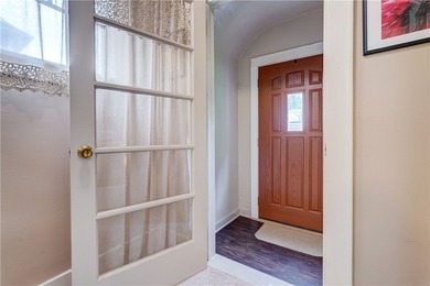 Welcome to the pride and joy of the neighborhood! This stunning - photo 4