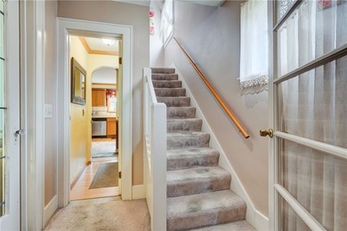 Welcome to the pride and joy of the neighborhood! This stunning - photo 6