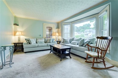 Welcome to the pride and joy of the neighborhood! This stunning - photo 8
