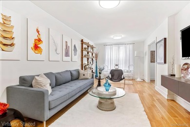 It is located in the Heart of Flushing Downtown Location, this - photo 5
