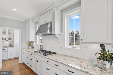 Welcome to 27271 18th Boulevard, a remarkable coastal retreat - photo 23
