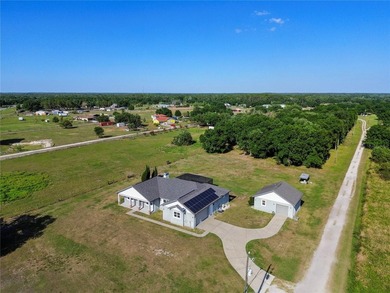 2 Houses, 5 acres, NO HOA, NO DEED RESTRICTIONS with pond, open - photo 6