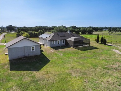 2 Houses, 5 acres, NO HOA, NO DEED RESTRICTIONS with pond, open - photo 9