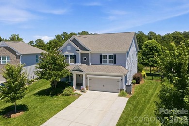Welcome home to this beautifully upgraded 4-bedroom, 3-bathroom - photo 1
