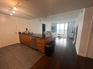 INVESTMENT OPPORTUNITY! APARTMENT RENTED TO AN EXCELLENT TENANT