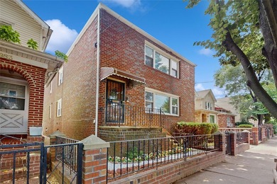 SHOWING BY APPOINTMENT ONLY CALL THE LISTING AGENT 987 E 42nd St - photo 2