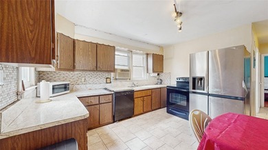 SHOWING BY APPOINTMENT ONLY CALL THE LISTING AGENT 987 E 42nd St - photo 10