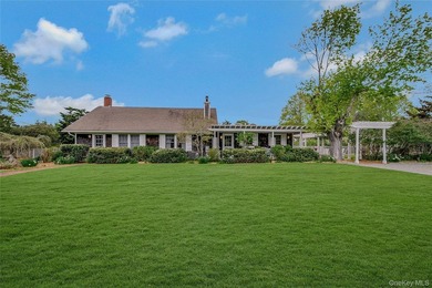 Historic Estate in the Village Quogue. Welcome to a rare - photo 1