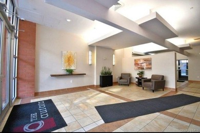 Modern 2BR, 2BA Condo with master bedroom with en suite, located - photo 20