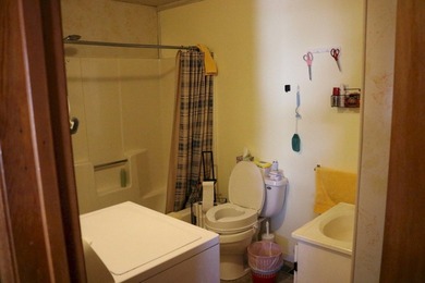 13047 - Well-maintained 2-unit apartment building offering an - photo 11