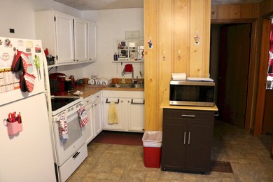 13047 - Well-maintained 2-unit apartment building offering an - photo 13