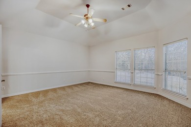 Seller offering up to 2.5% in seller credits to use towards rate - photo 15