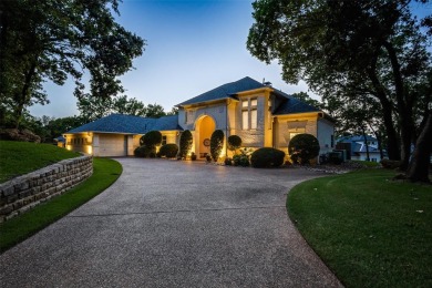 Lake Lewisville Home For Sale in Hickory Creek Texas