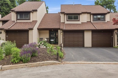 Welcome to 39 Menlo Place! Nestled at the end of a quiet - photo 2