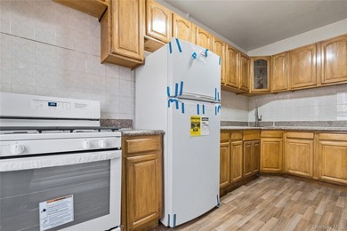 Excellent mixed-use investment opportunity in the heart of - photo 11