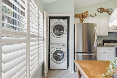 Rare, 2nd-floor 2BR/2BA penthouse-style condo in gated 55+ - photo 16