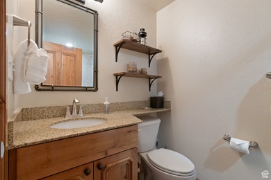 Charming 2-bedroom condo located within the renowned Zermatt