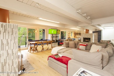 Welcome to this beautiful four-bedroom, three-bathroom condo - photo 3