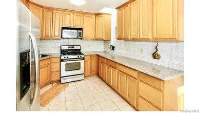 Welcome to Tuscany Court, a charming co-op townhouse community - photo 5